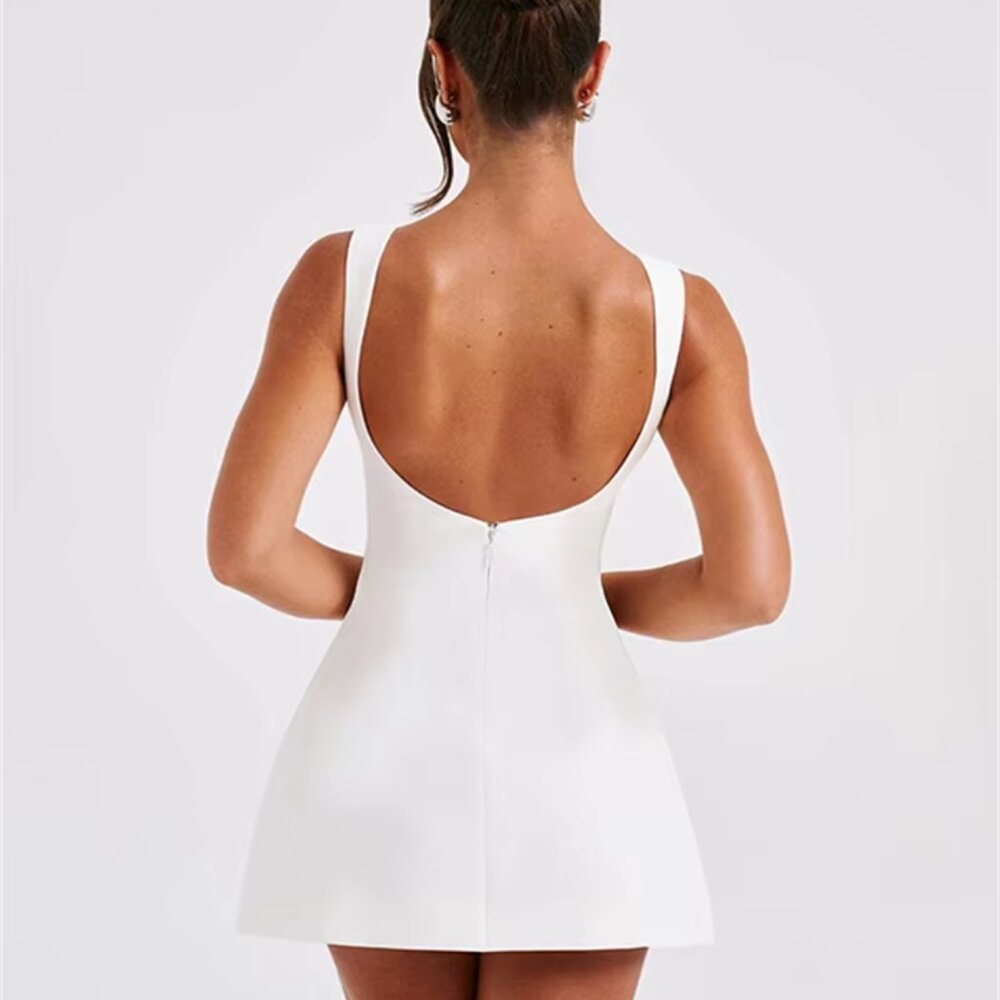 Elegant White Mini Dress with Boat Neck - Picture 3 of 6